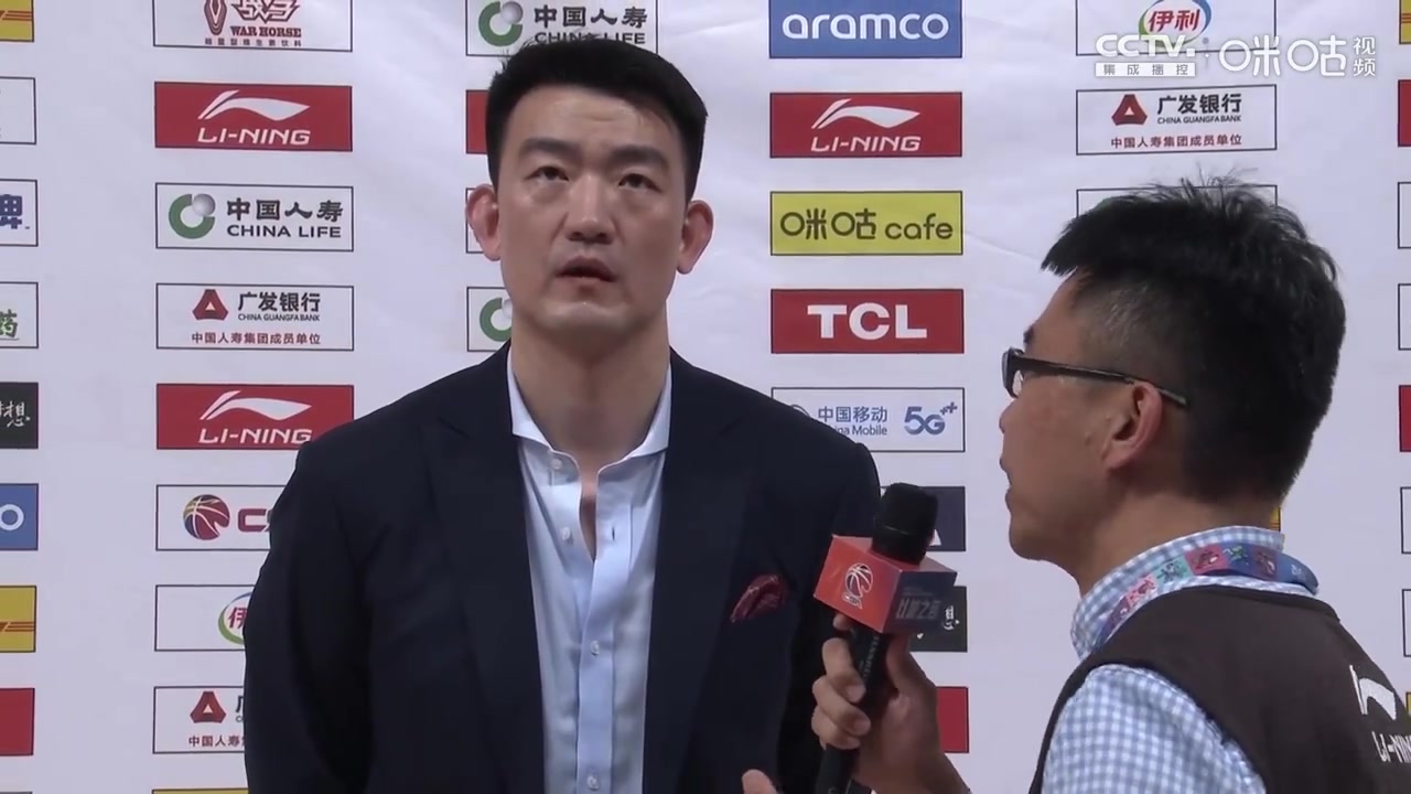 王博:虽然布朗砍很多分助队取胜 但他的防守对球队是最重要的 王博:虽然布朗砍很多分助队取胜 但他的防守对球队是最重要的